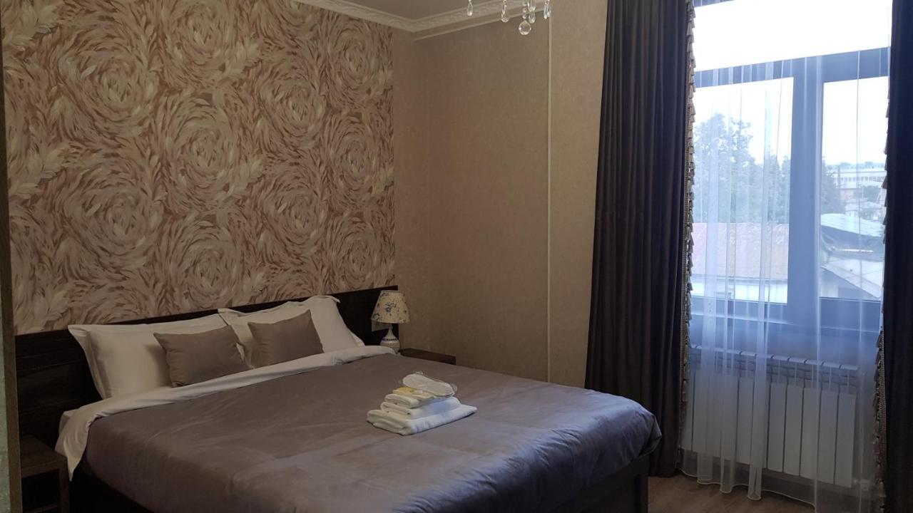 Nomad Hotel Bishkek Halal Zewnętrze zdjęcie